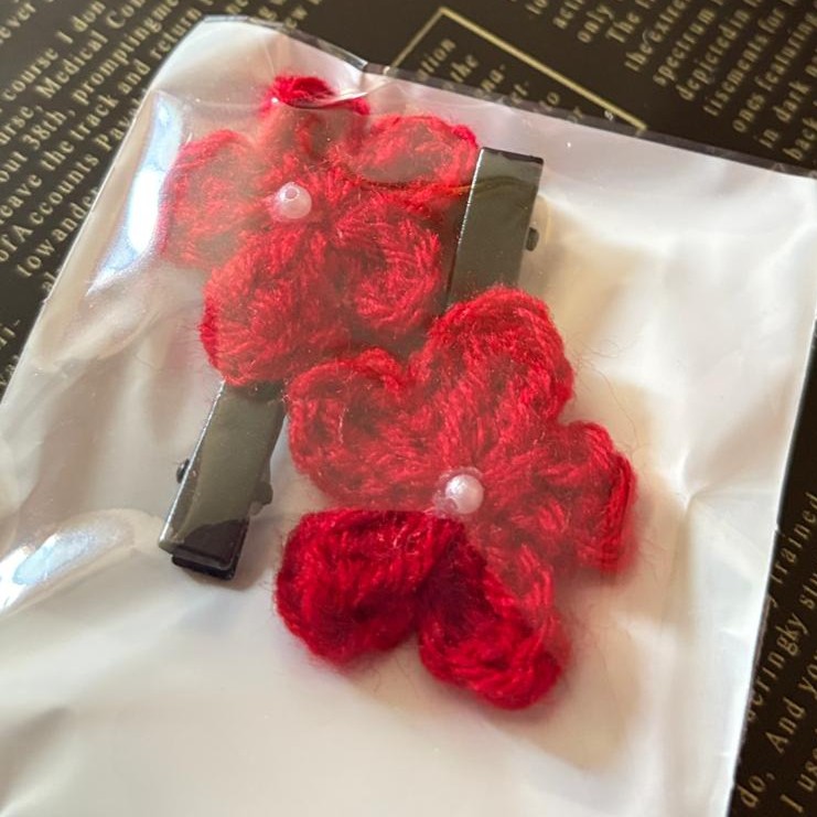 Red Crochet Flower Hair Clip Set